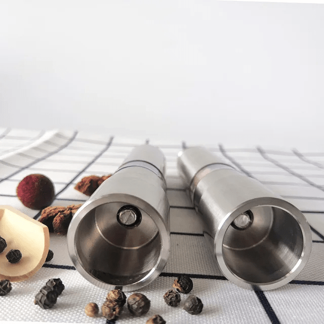 Gewürzmühle Salz und Pfeffer Gewürzmühle Luigi's Pizza & BBQ School 